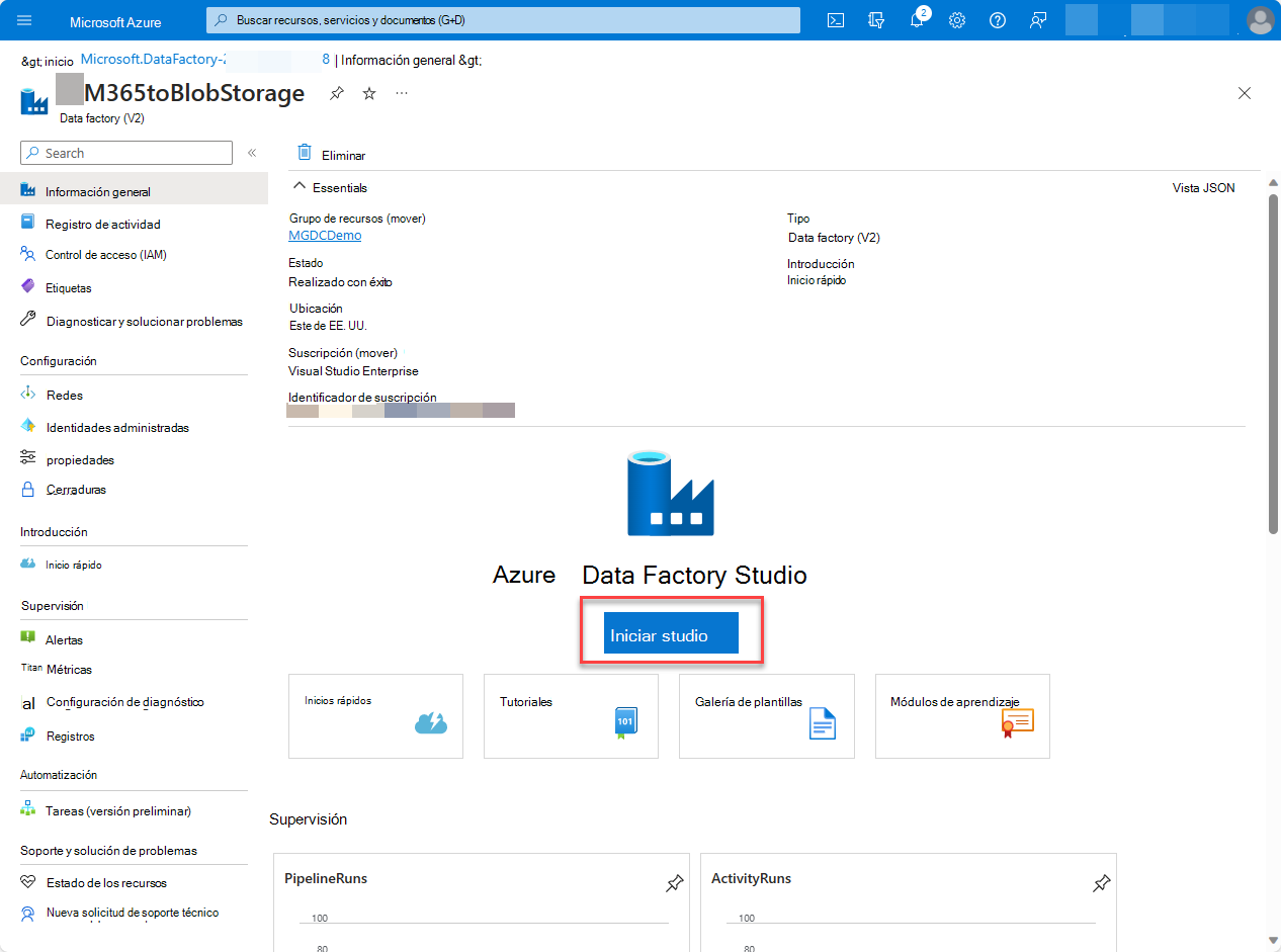 Captura de pantalla de la página del servicio Data Factory de Azure Portal con Open Azure Data Factory Studio resaltado.