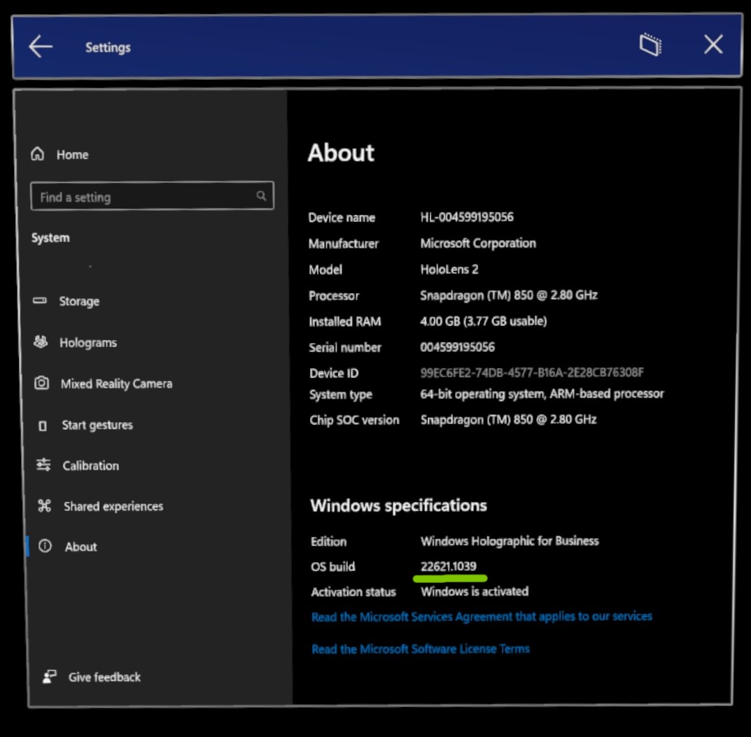 Captura de pantalla del número de versión de HoloLens en la aplicación Configuración.