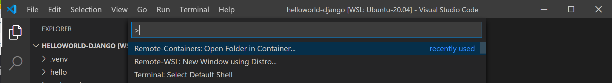 Comando de Dev Containers en VS Code