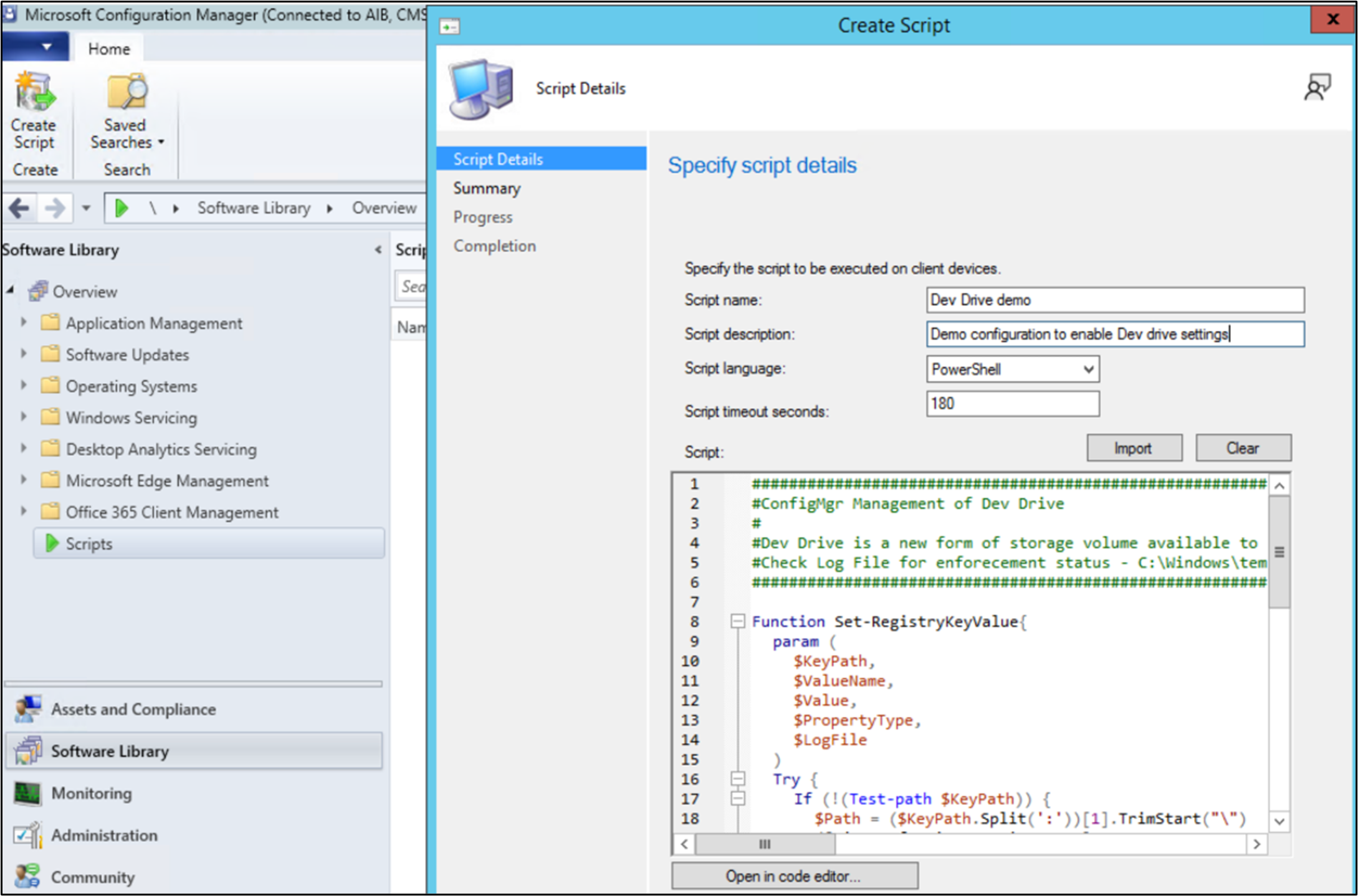 Cuplikan layar jendela Buat Skrip Microsoft Configuration Manager memperlihatkan detail termasuk nama skrip, deskripsi, bahasa, detik batas waktu, dan skrip aktual