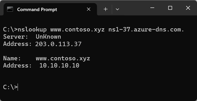 Screenshot di una finestra del prompt dei comandi con un comando e valori nslookup per Server, Indirizzo, Nome e Indirizzo.