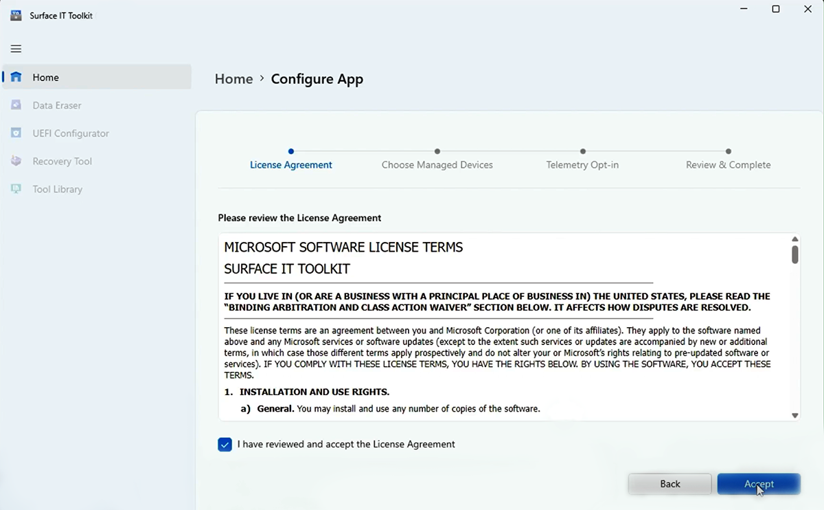 Screenshot del contratto di licenza per Surface IT Toolkit.