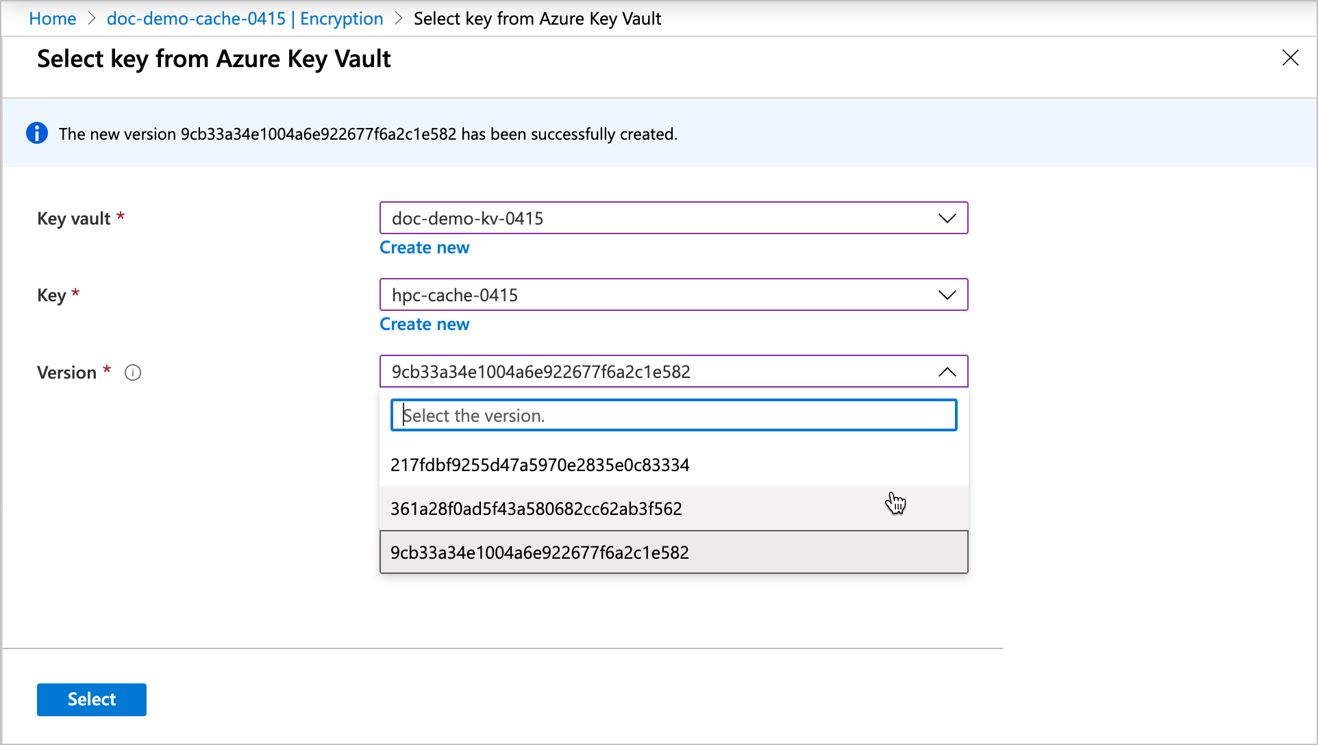 Schermopname van de pagina Sleutel selecteren in Azure Key Vault met drie vervolgkeuzelijsten om sleutelkluis, sleutel en versie te kiezen.