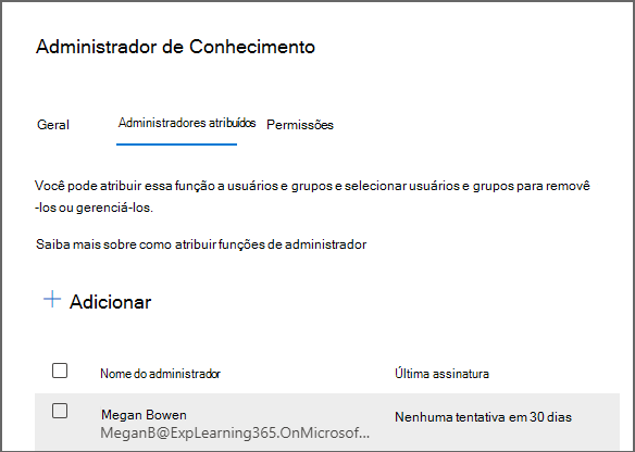 Página Funções no Centro de administração do Microsoft 365 a mostrar o painel Administrador de Conhecimento para adicionar um utilizador.