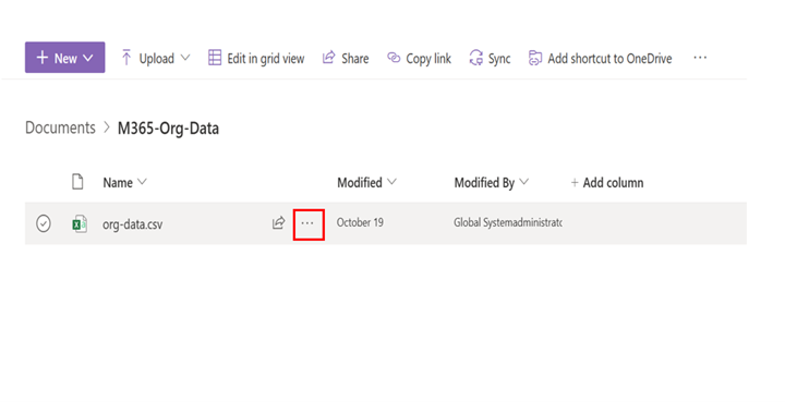 Uma captura de ecrã mostra a opção de reticências junto a um ficheiro numa biblioteca do SharePoint. 